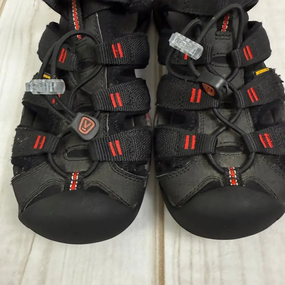 Keen Kids Black Red Newport H2 Water Sandals Hook Loop Shoes Size 5 Youth